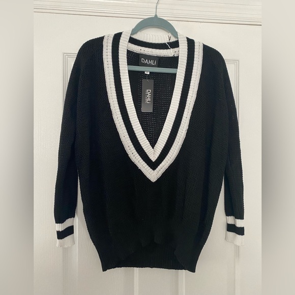 Pull Noir Léger En Coton à Motifs Dentelle Araignée - Taille M/L - Marque Daily Special - Occasion Bon état